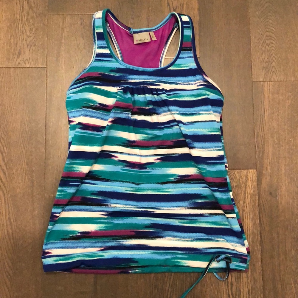💥 Athleta workout tank, lined w/ bra shelf